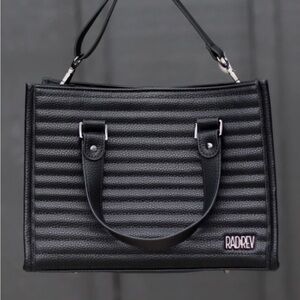 Rad Rev Boxy Tote in Pebble Black